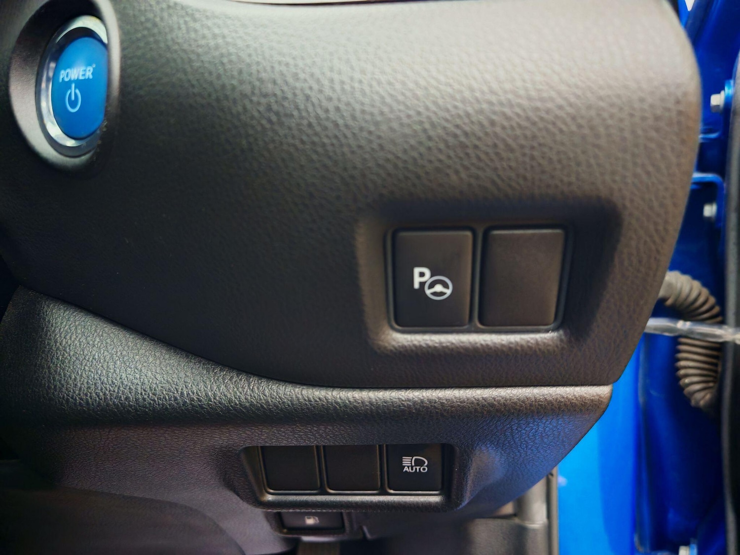 Used Toyota C-HR 2018 for sale - 76512942: Photo 34