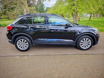 Used Volkswagen T-Roc 2018 for sale - 78362792: Photo
