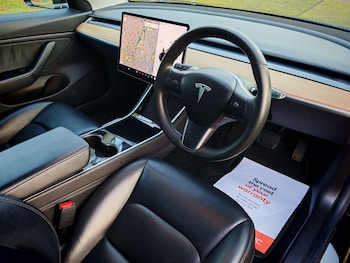 Used Tesla Model 3 2019 for sale - 76592655: Photo