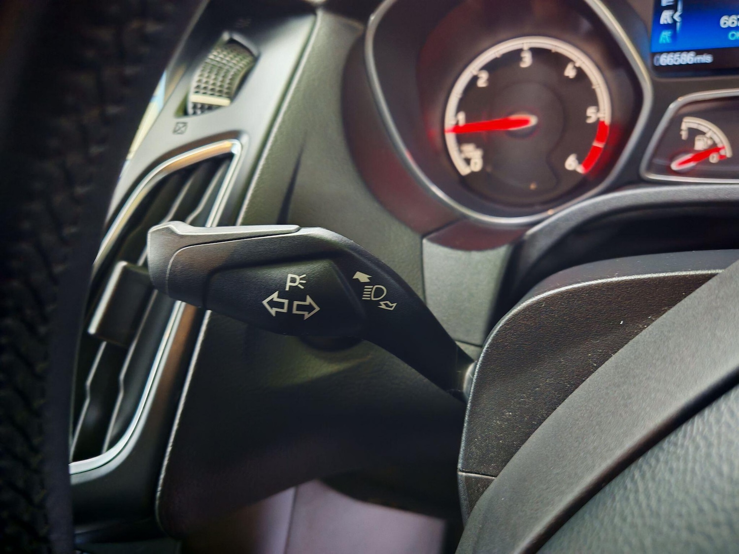 Used Ford Focus for sale - 77977641: Photo 24