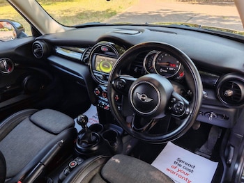 Used MINI Hatch 2018 for sale - 79317160: Photo