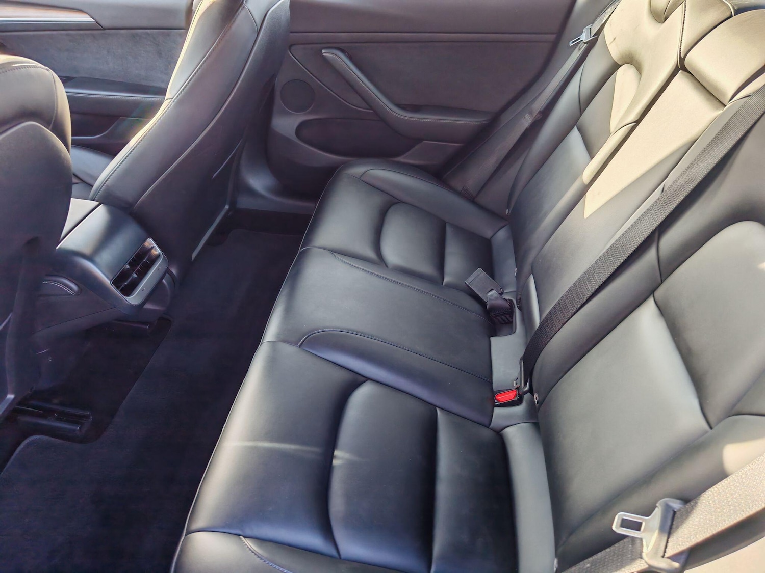 Used Tesla Model 3 2021 for sale - 77049862: Photo 18