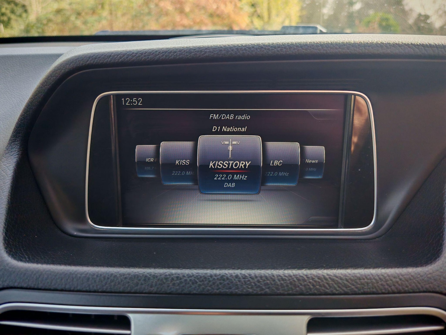 Used Mercedes-Benz E Class for sale - 77977651: Photo 31