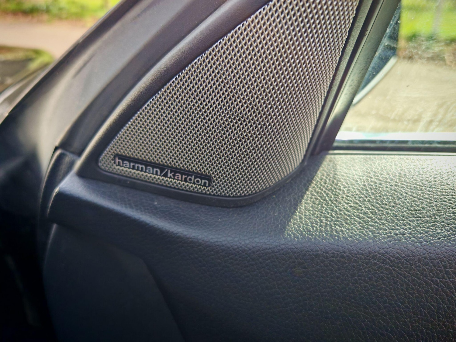 Used Mercedes-Benz E Class for sale - 77977651: Photo 42