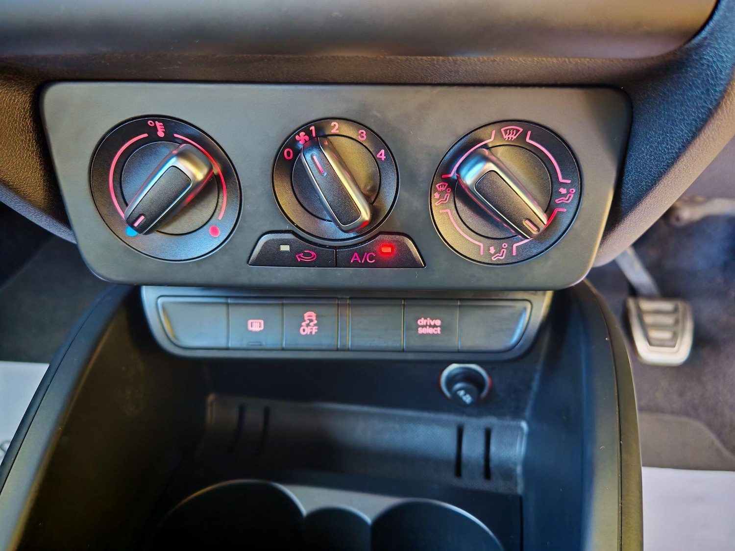 Used Audi A1 2015 for sale - 76377616: Photo 30