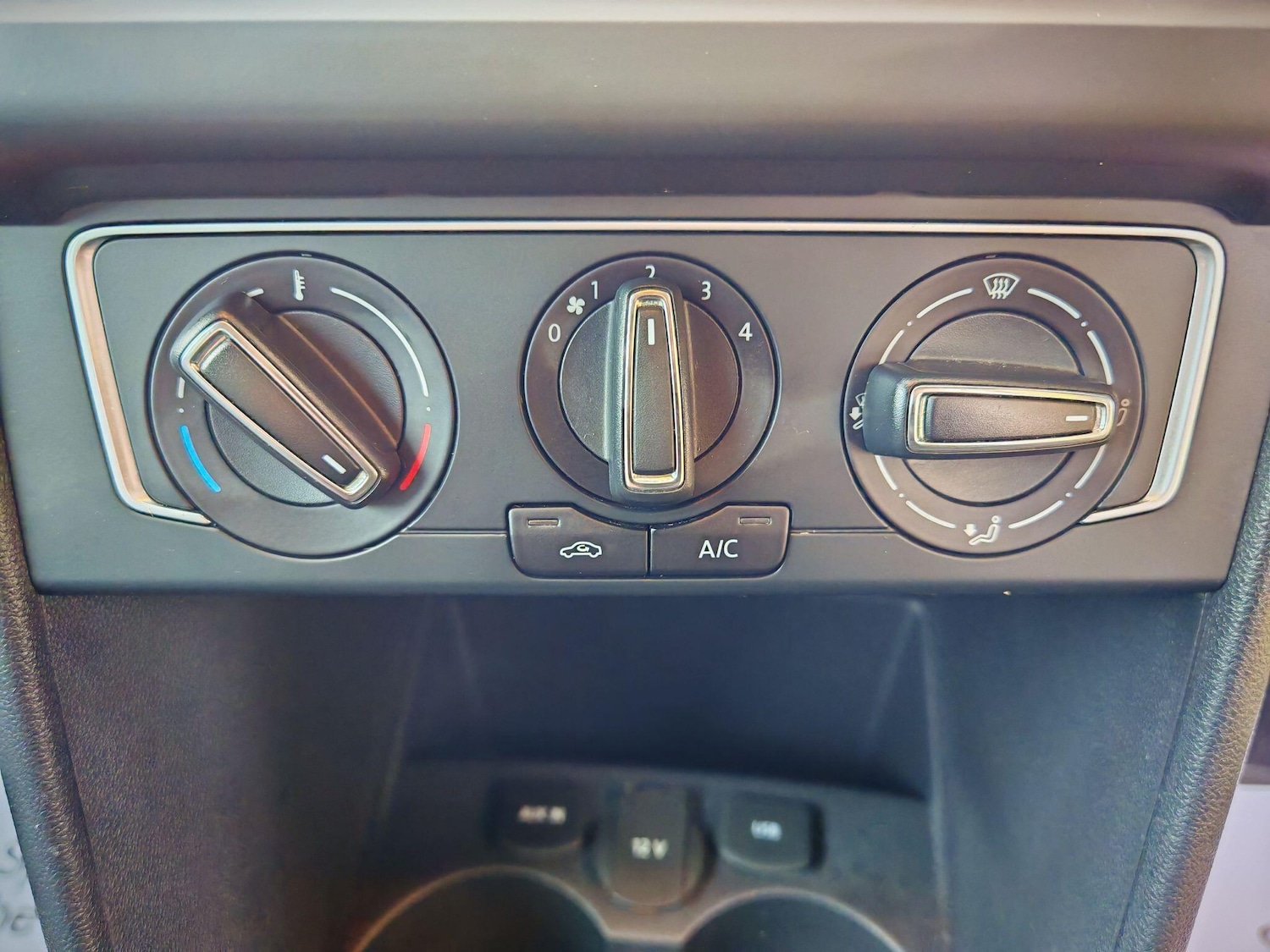 Used Volkswagen Polo 2018 for sale - 76484901: Photo 28