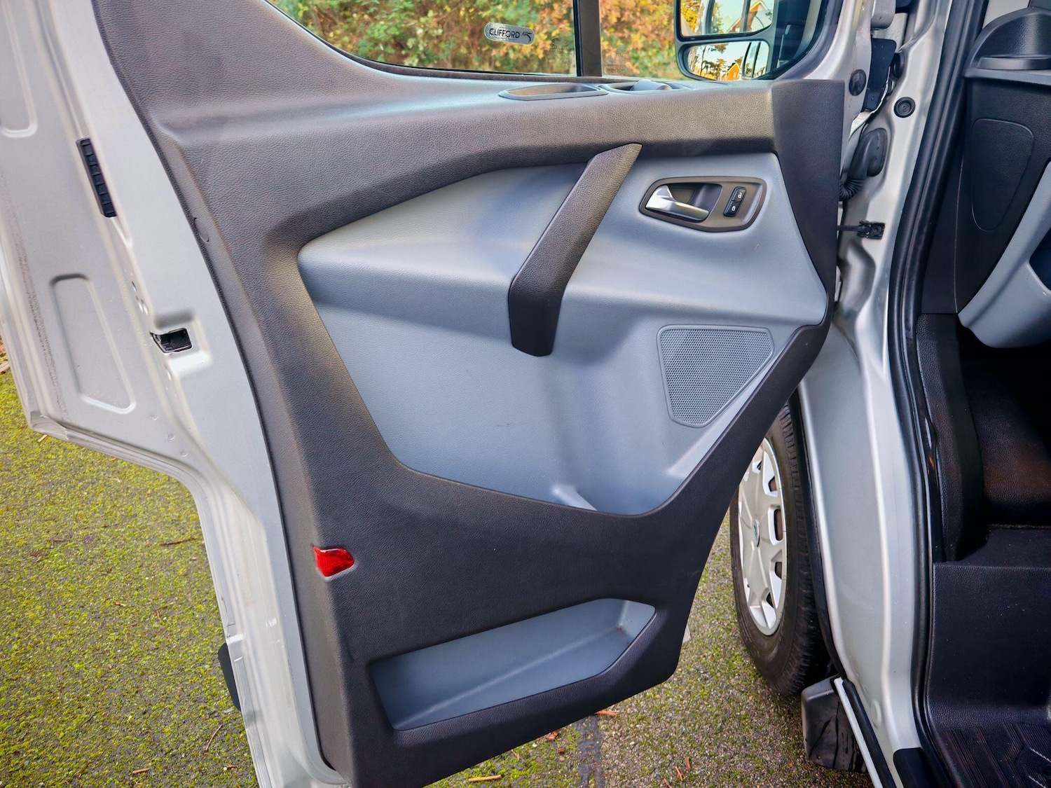 Used Ford Transit Custom 2018 for sale - 76727495: Photo 28