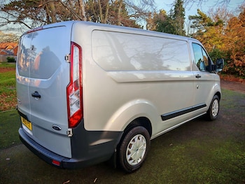 Used Ford Transit Custom 2018 for sale - 76727495: Photo