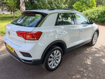 Used Volkswagen T-Roc 2018 for sale - 78759948: Photo