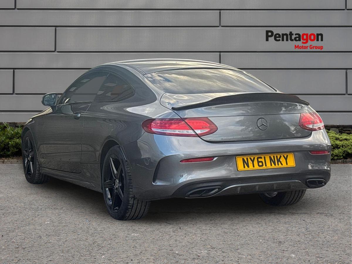 Used Mercedes-Benz C Class 2016 for sale - 76910895: Photo 2