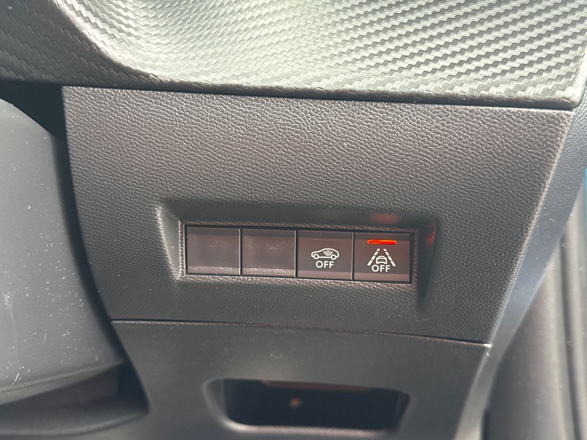 Used Peugeot E-2008 2023 for sale - 76133394: Photo 21