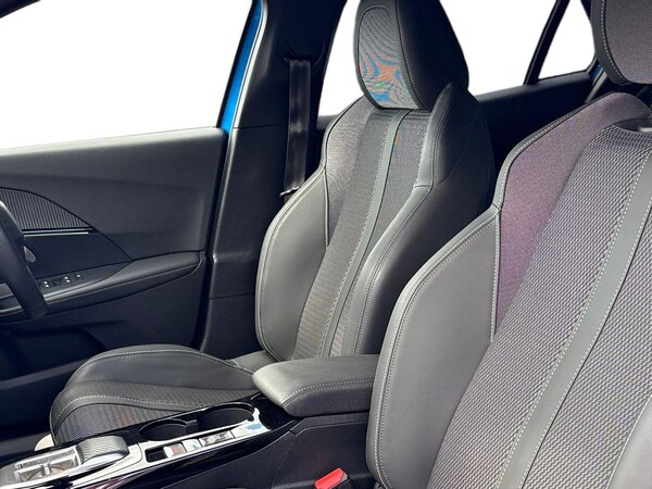 Used Peugeot E-2008 2024 for sale - 75580921: Photo 9