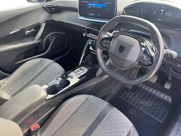 Used Peugeot 2008 2023 for sale - 76019433: Photo 5