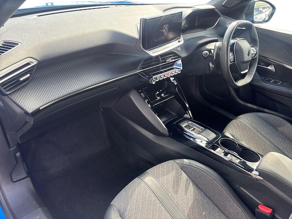 Used Peugeot 2008 2023 for sale - 76019433: Photo 8