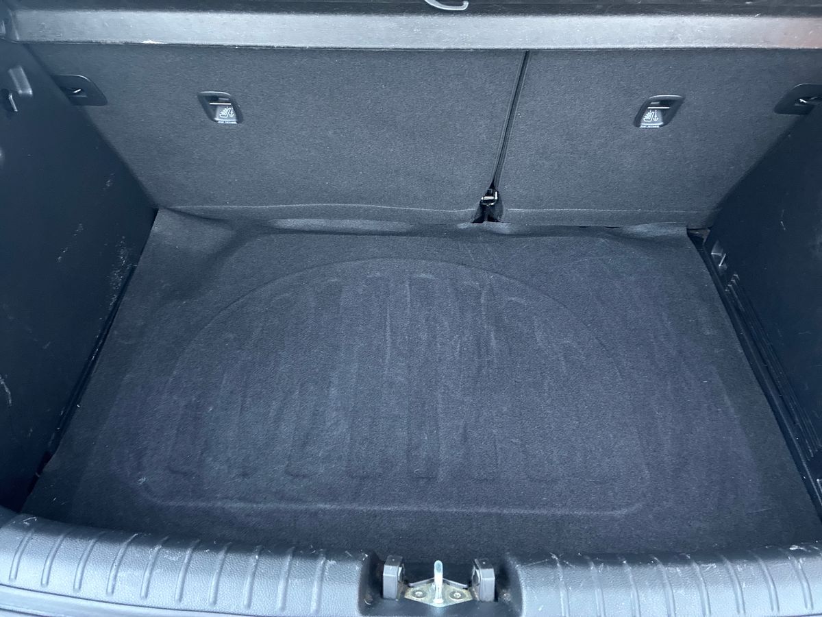 Used Kia Stonic 2019 for sale - 76892916: Photo 11