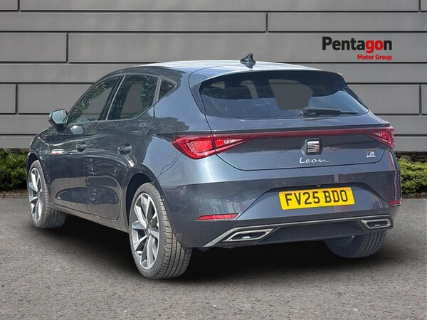 Used SEAT Leon 2025 for sale - 75136754: Photo 2