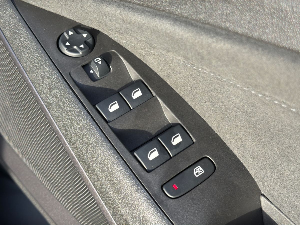 Used Vauxhall Crossland 2022 for sale - 76836859: Photo 19