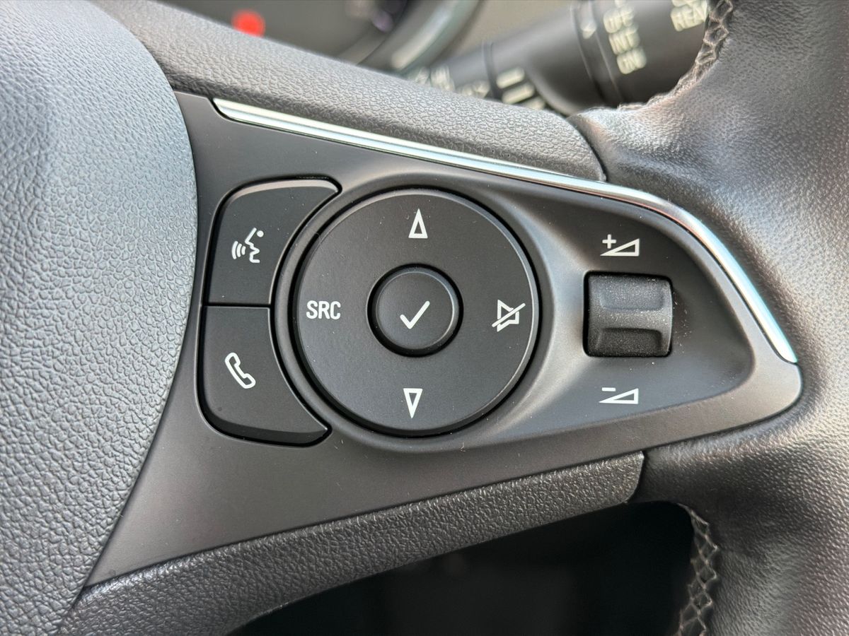 Used Vauxhall Crossland 2022 for sale - 76836859: Photo 22