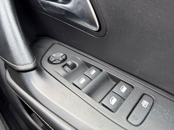 Used Peugeot 2008 2023 for sale - 75603722: Photo 21