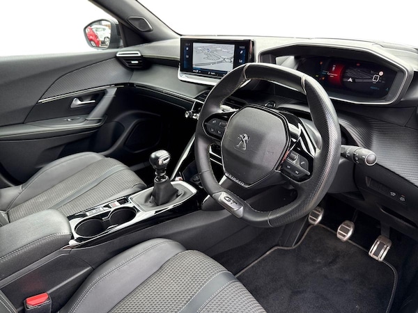 Used Peugeot 2008 2023 for sale - 75603722: Photo 5