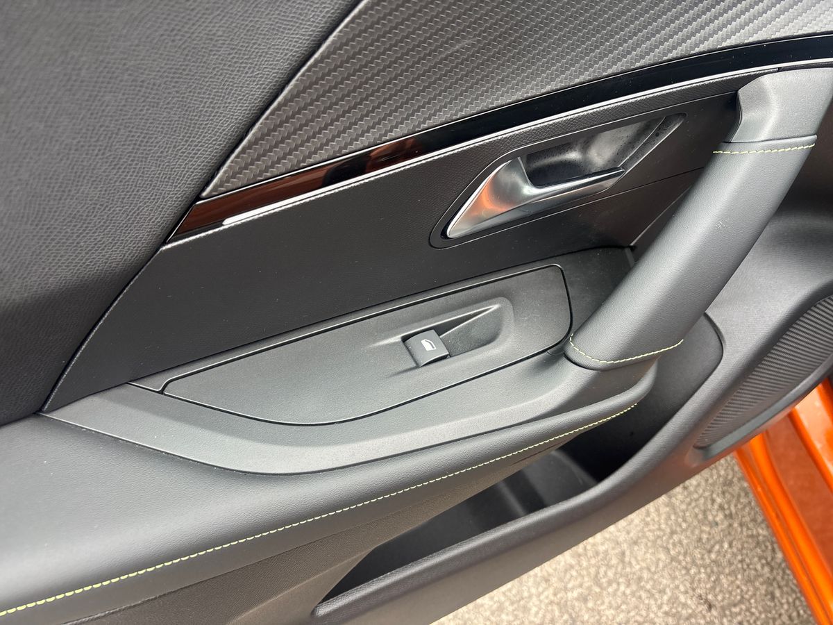 Used Peugeot 2008 2023 for sale - 76305041: Photo 19