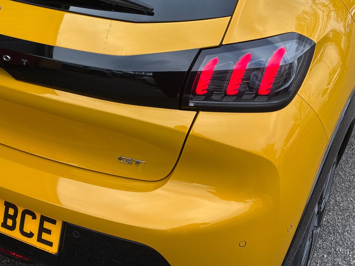 Used Peugeot 208 2022 for sale - 76442606: Photo 21