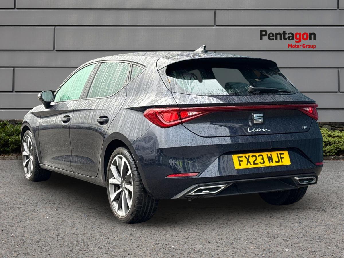 Used SEAT Leon 2023 for sale - 76588109: Photo 2