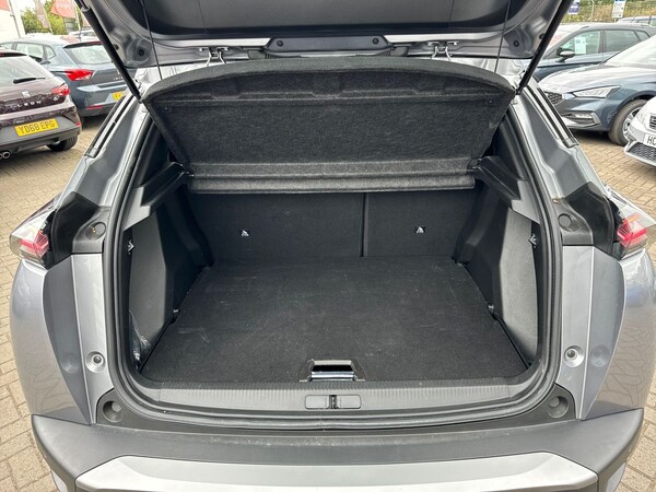 Used Peugeot 2008 2024 for sale - 71942863: Photo 11