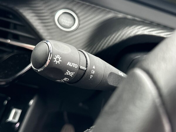 Used Peugeot 2008 2024 for sale - 71942863: Photo 28