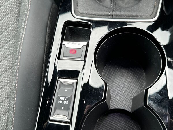 Used Peugeot 2008 2024 for sale - 71942863: Photo 31