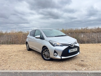 Used Toyota Yaris 2016 for sale - 75618646: Photo
