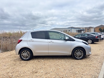 Used Toyota Yaris 2016 for sale - 75618646: Photo