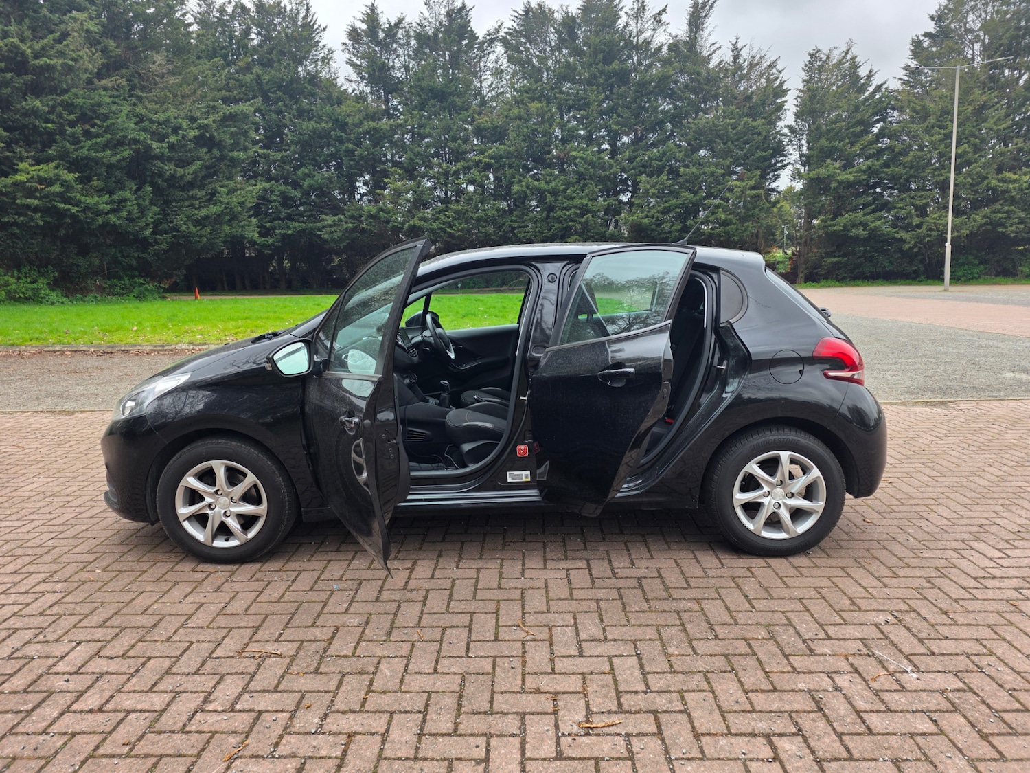 Used Peugeot 208 2015 for sale - 78080782: Photo 10