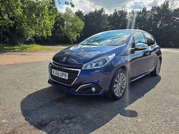 Used Peugeot 208 2017 for sale - 78979611: Photo