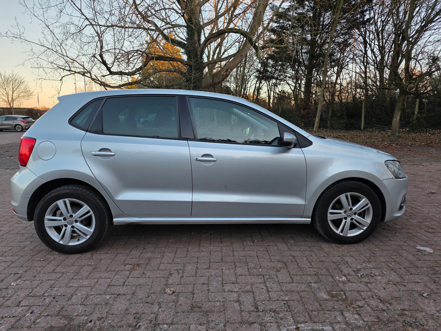 Used Volkswagen Polo 2016 for sale - 77431156: Photo 3
