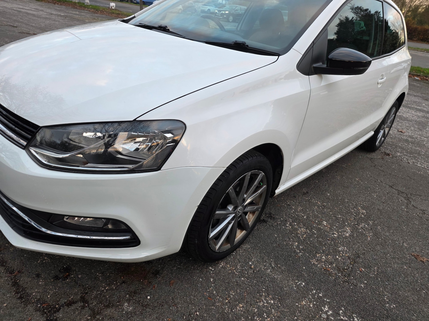 Used Volkswagen Polo 2015 for sale - 76625320: Photo 6