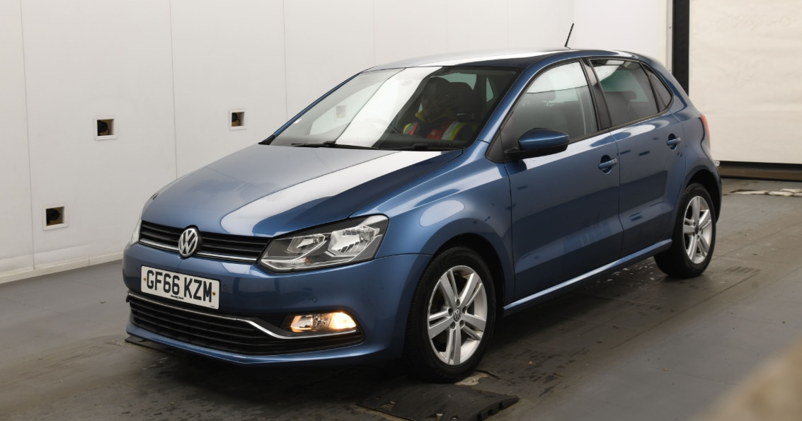 Used Volkswagen Polo 2016 for sale - 76352579: Photo 2