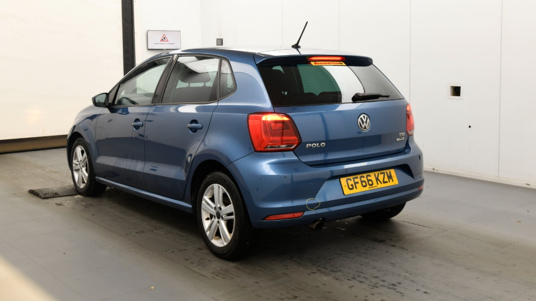 Used Volkswagen Polo 2016 for sale - 76352579: Photo 8