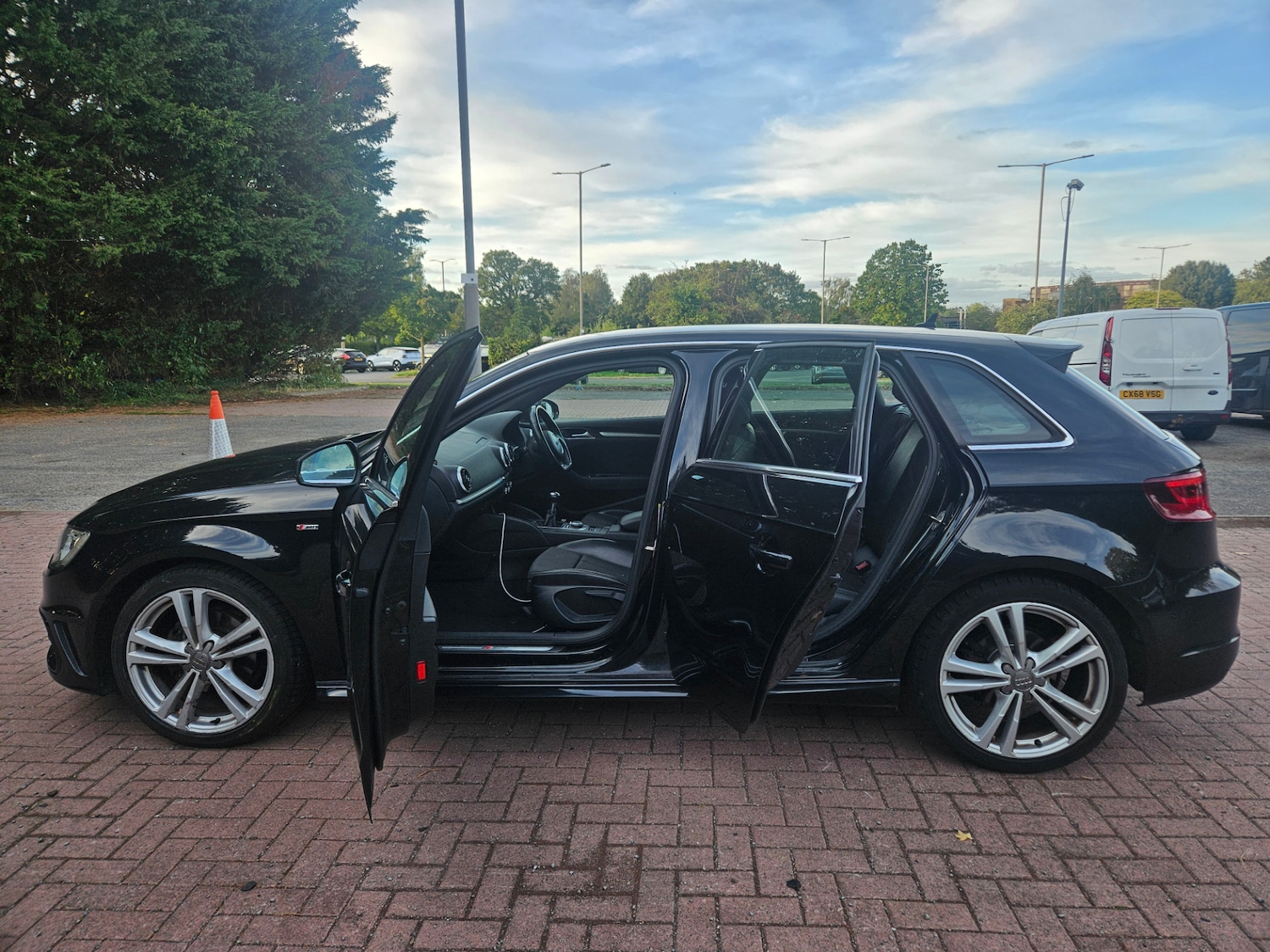 Used Audi A3 2014 for sale - 76000483: Photo 16