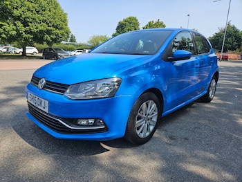Used Volkswagen Polo 2015 for sale - 75536805: Photo