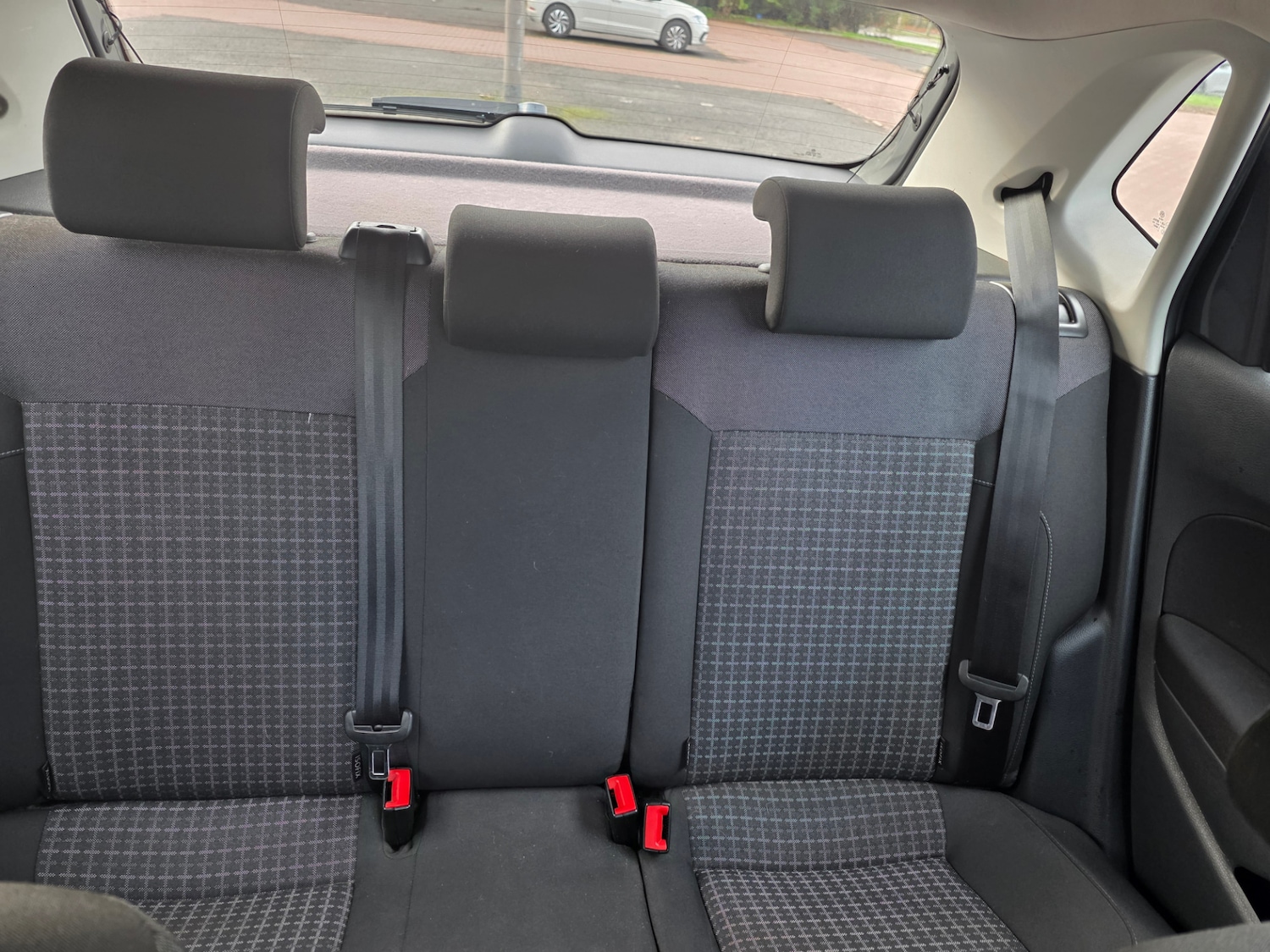 Used Volkswagen Polo 2015 for sale - 76831935: Photo 18