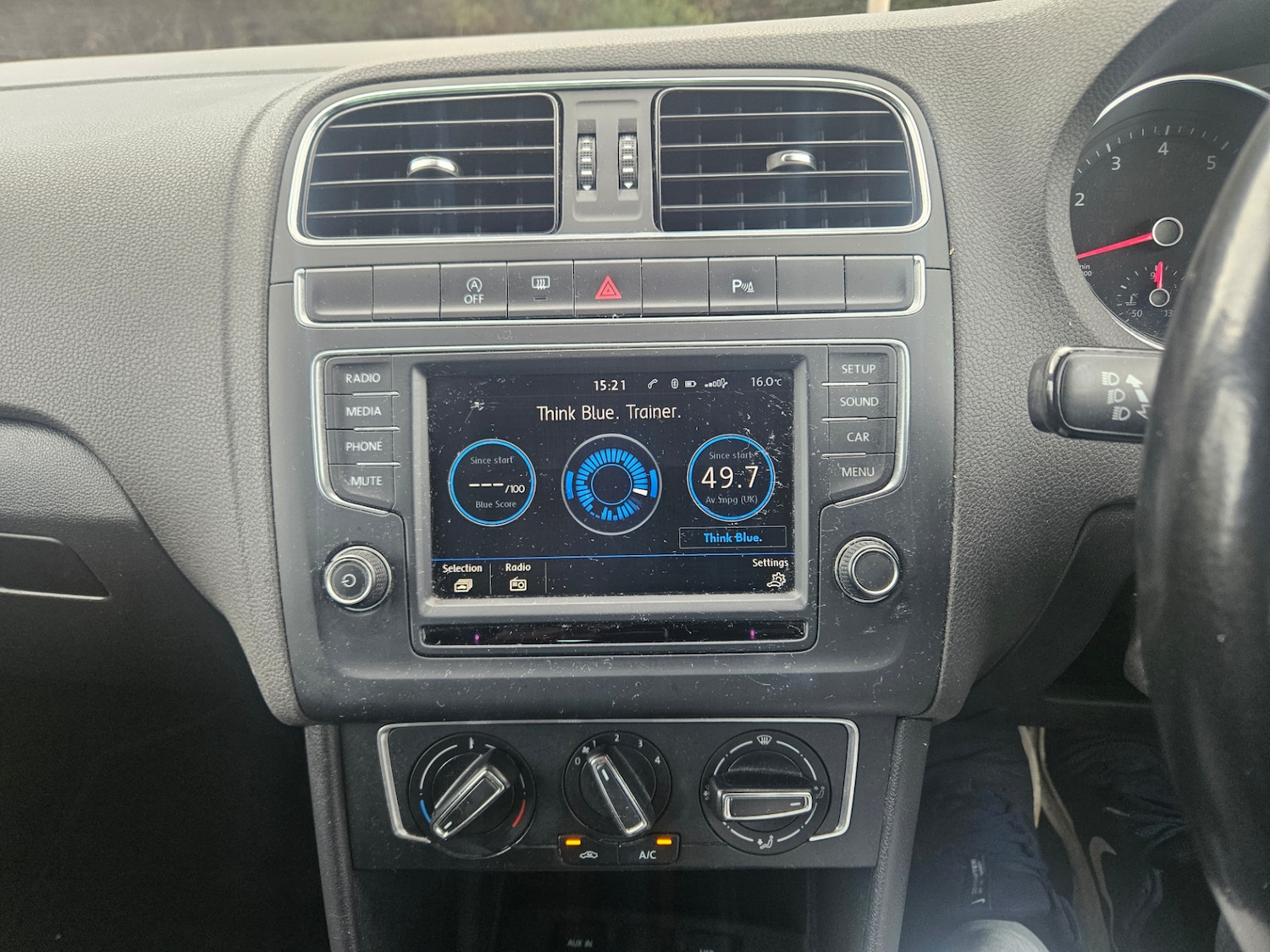 Used Volkswagen Polo 2015 for sale - 76831935: Photo 19