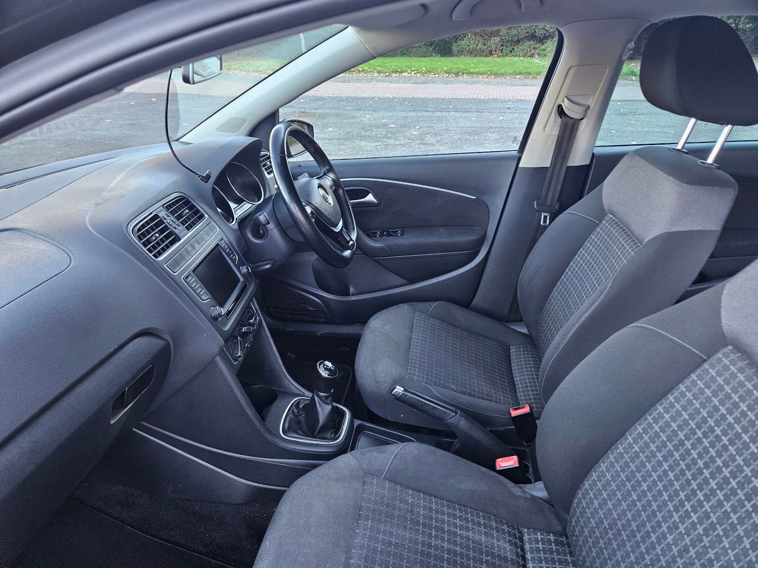 Used Volkswagen Polo 2015 for sale - 76363120: Photo 15