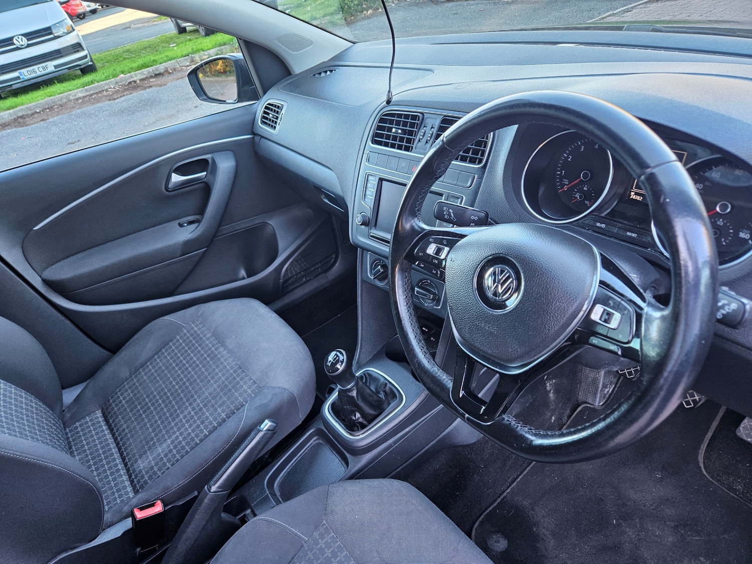 Used Volkswagen Polo 2015 for sale - 76363120: Photo 16