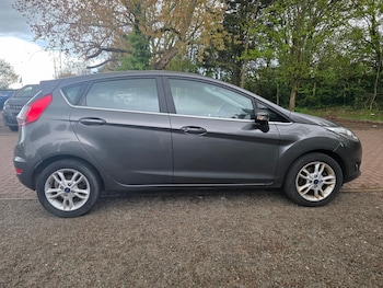 Used Ford Fiesta 2017 for sale - 78251517: Photo