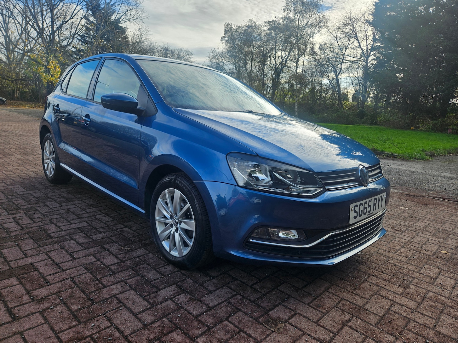 Used Volkswagen Polo 2015 for sale - 76554520: Photo 1