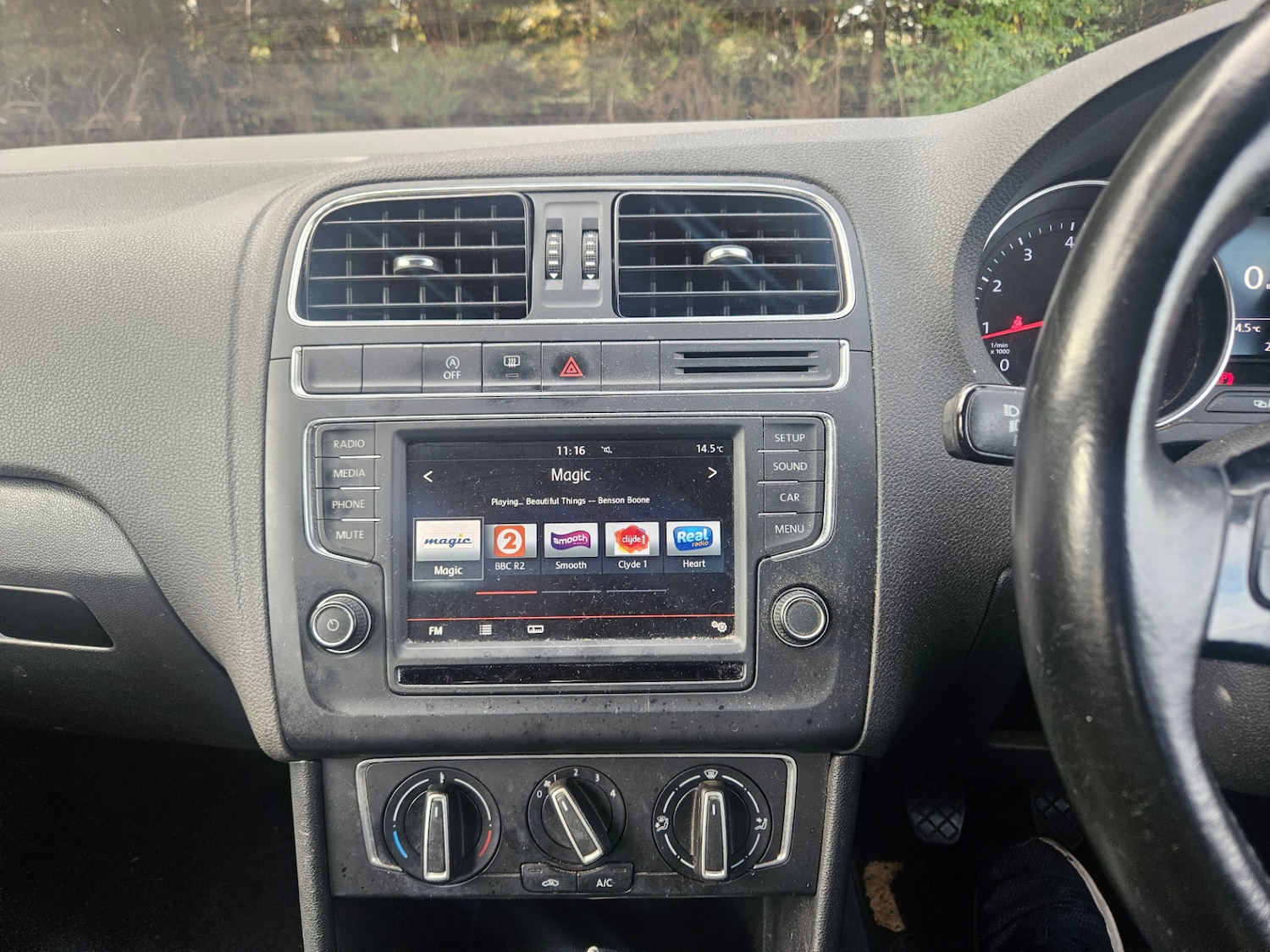 Used Volkswagen Polo 2015 for sale - 76554520: Photo 25