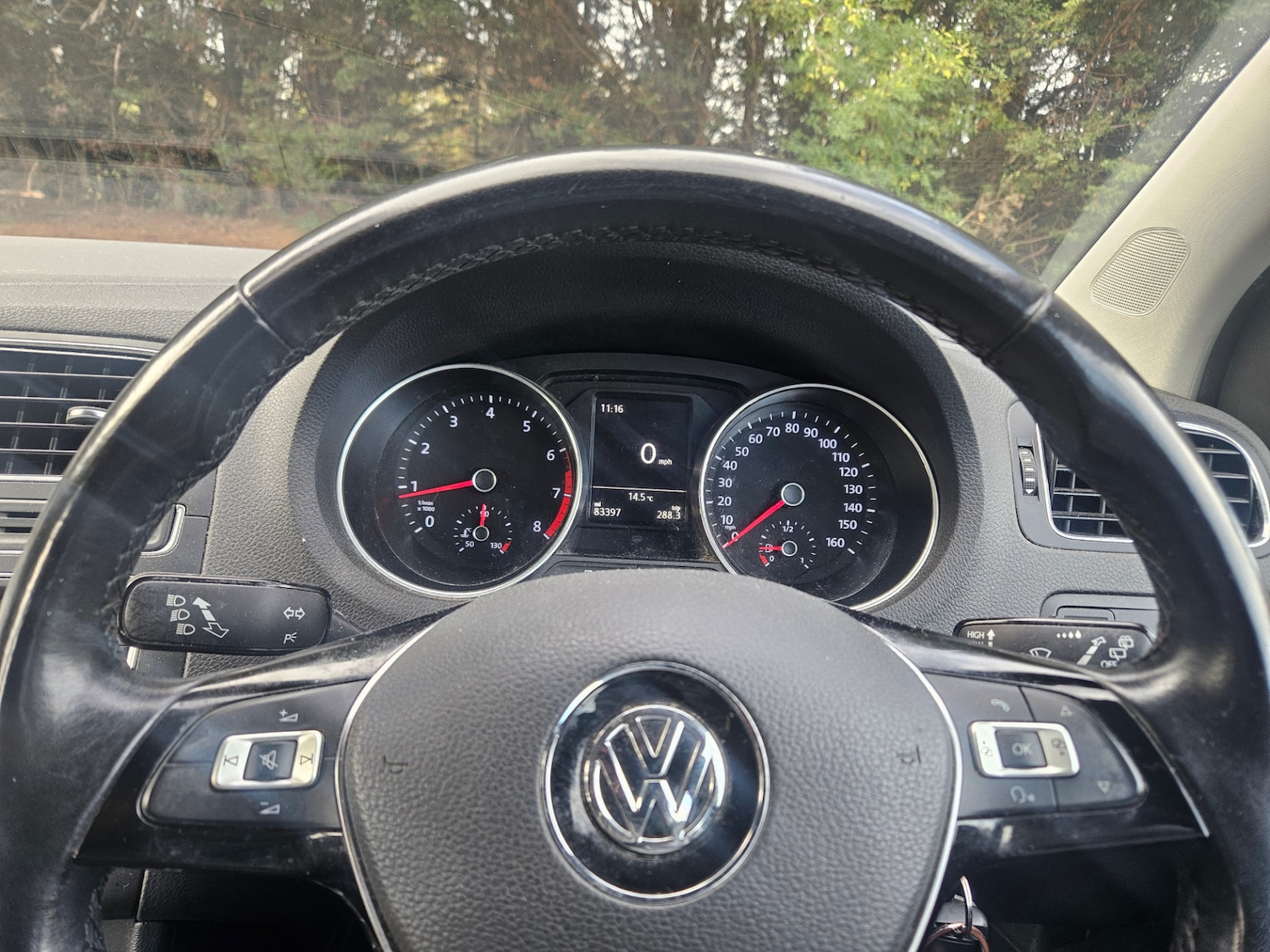 Used Volkswagen Polo 2015 for sale - 76554520: Photo 30