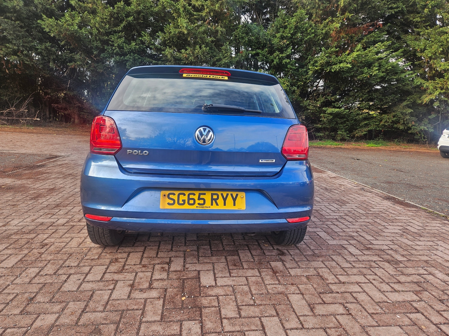 Used Volkswagen Polo 2015 for sale - 76554520: Photo 8