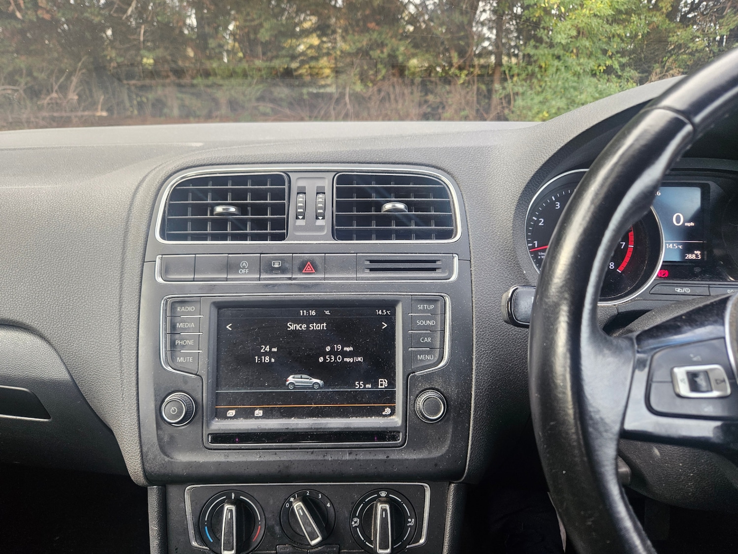 Used Volkswagen Polo 2015 for sale - 77431344: Photo 21